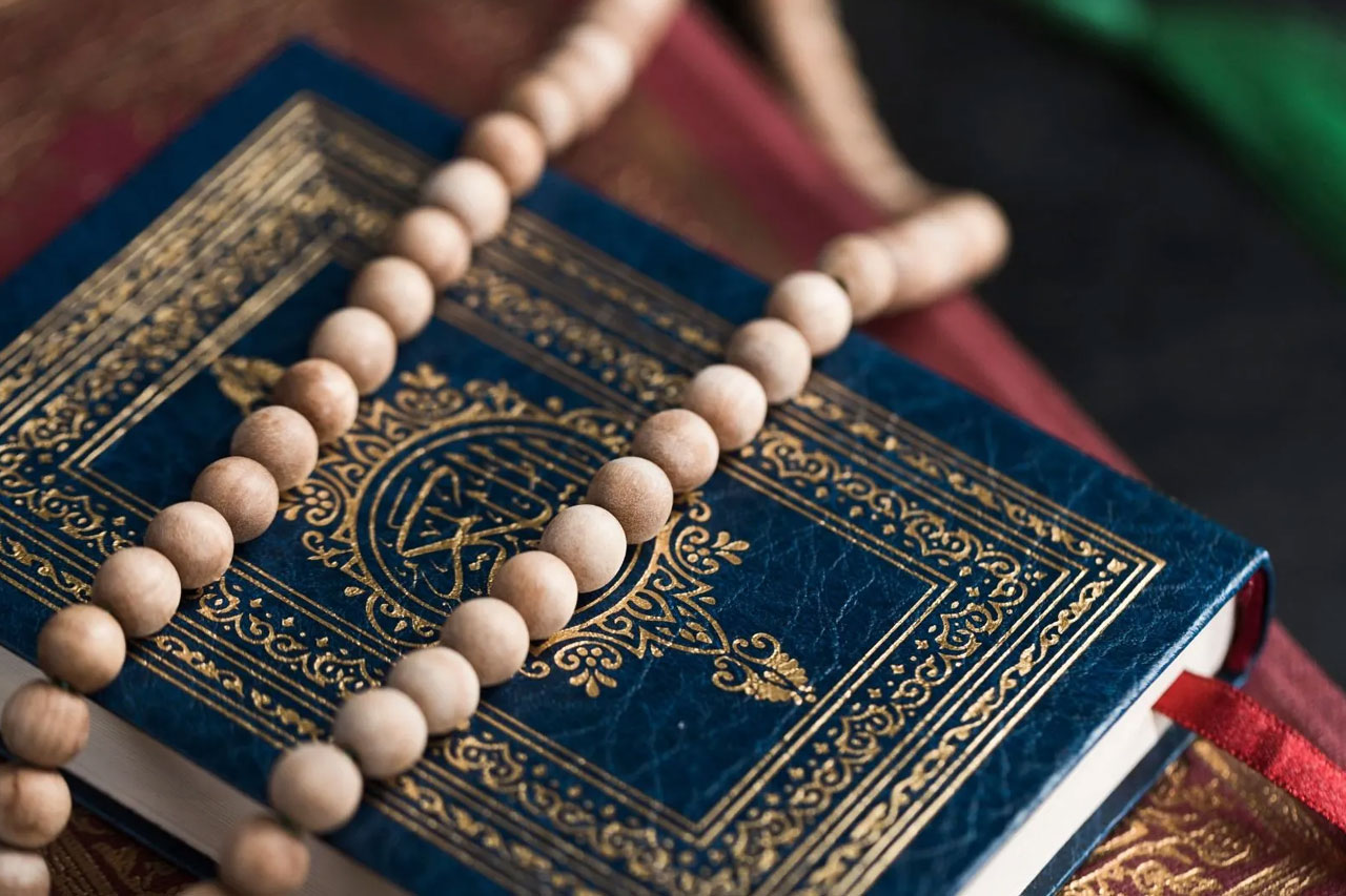 Qur’an and prayer beads representing Itikaaf facilities at Al Hikmah Masjid in Bradford